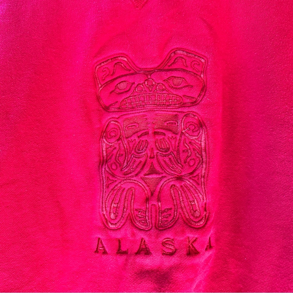 90s Alaska Crewneck Sweatshirt Vintage Gear Sports Embroidery